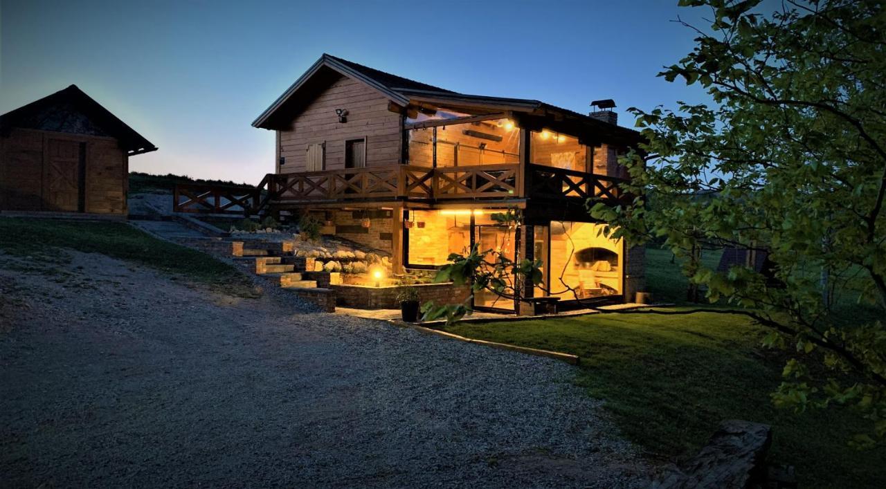 Kuca Za Odmor Avantura Vukovo Brdo Exterior photo